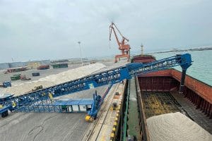ship loader